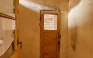 Casa individuala  Leresti la strada principala+ teren 831 mp, utilitati complete - Poză 10