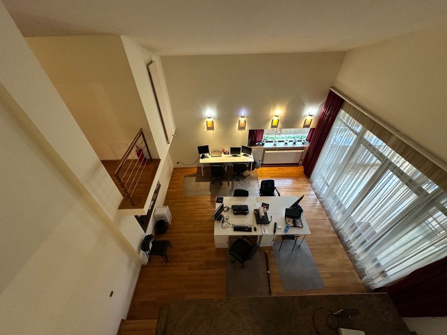 Casă / Vilă cu 6 camere în zona  Calea Aradului - Poză 3