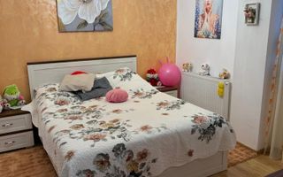 Apartament 2 camere, living, dormitor, zona Terra.. - Poză 3
