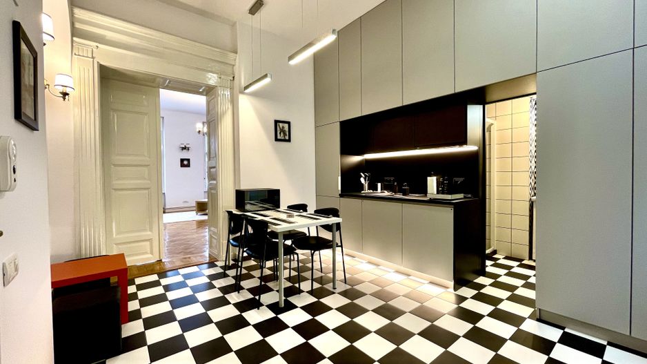 Studio generos in Piață Libertății - 52 mp - renovat - Poză 4