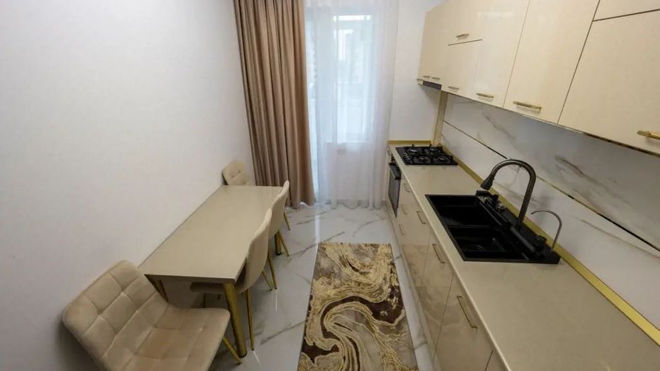 De inchiriat apart 70mp lux + loc parcare, Confort Urban Plaza - Poză 5