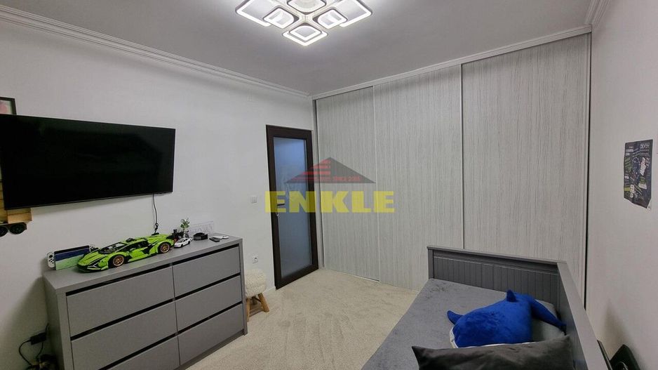 De vânzare apartament cu 3 camere, zona Primăverii - Poză 4