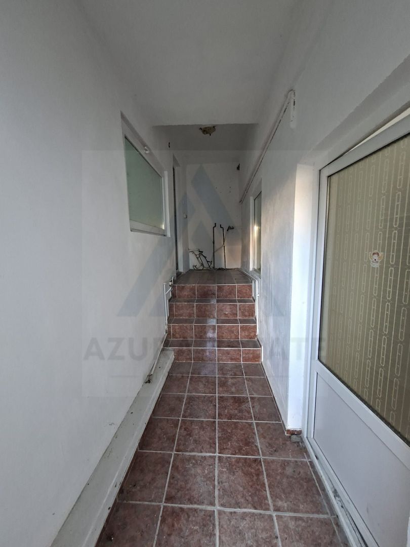 Casa 3 camere baie cu geam pivnita si teren 151 mp in zona Centrala - Poză 7
