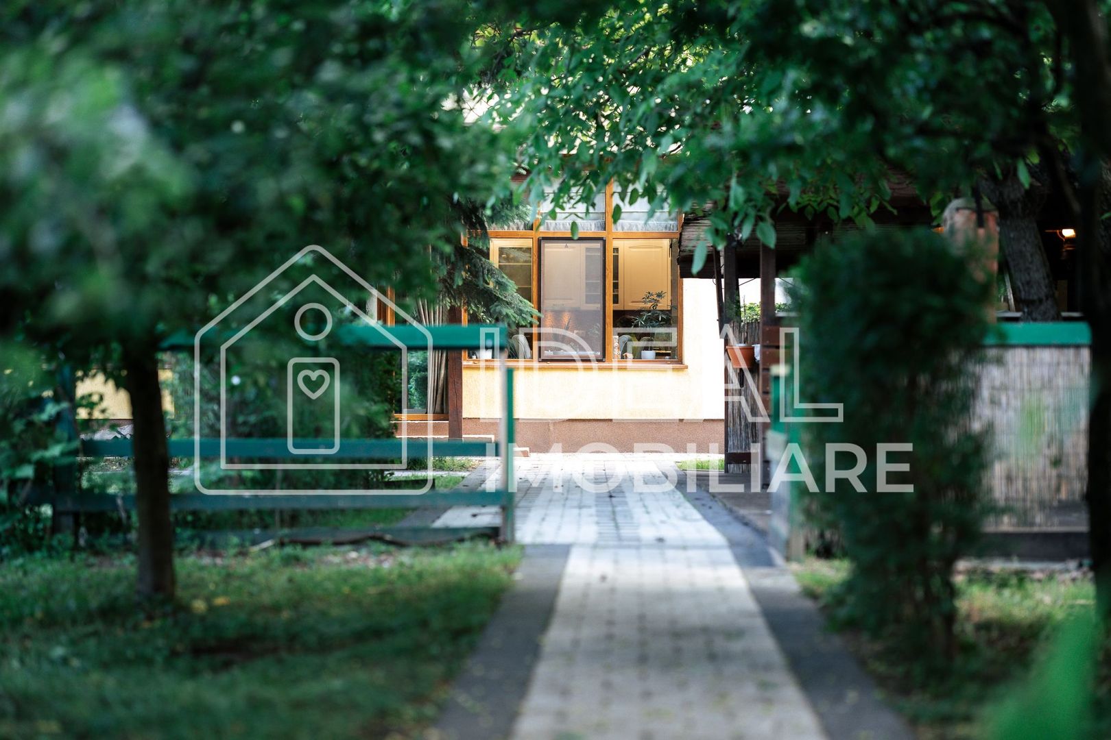 Casa Individuala Moderna cu 7 camere si 1480 mp de curte, In Selimbar - Poză 21