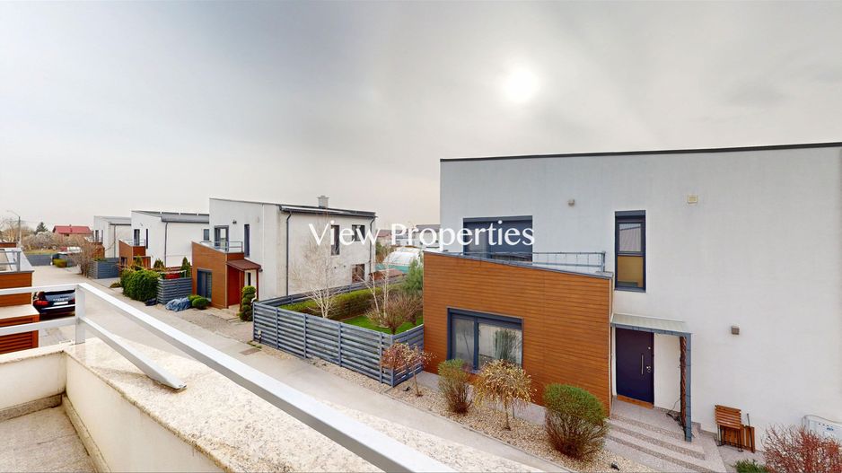 Vânzare Vilă Modernă - Locație deosebită în Tunari - Poză 9