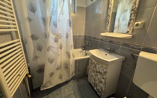 Apartament de inchiriat 3 camere -Decomandate/Zona Centrala - Poză 7