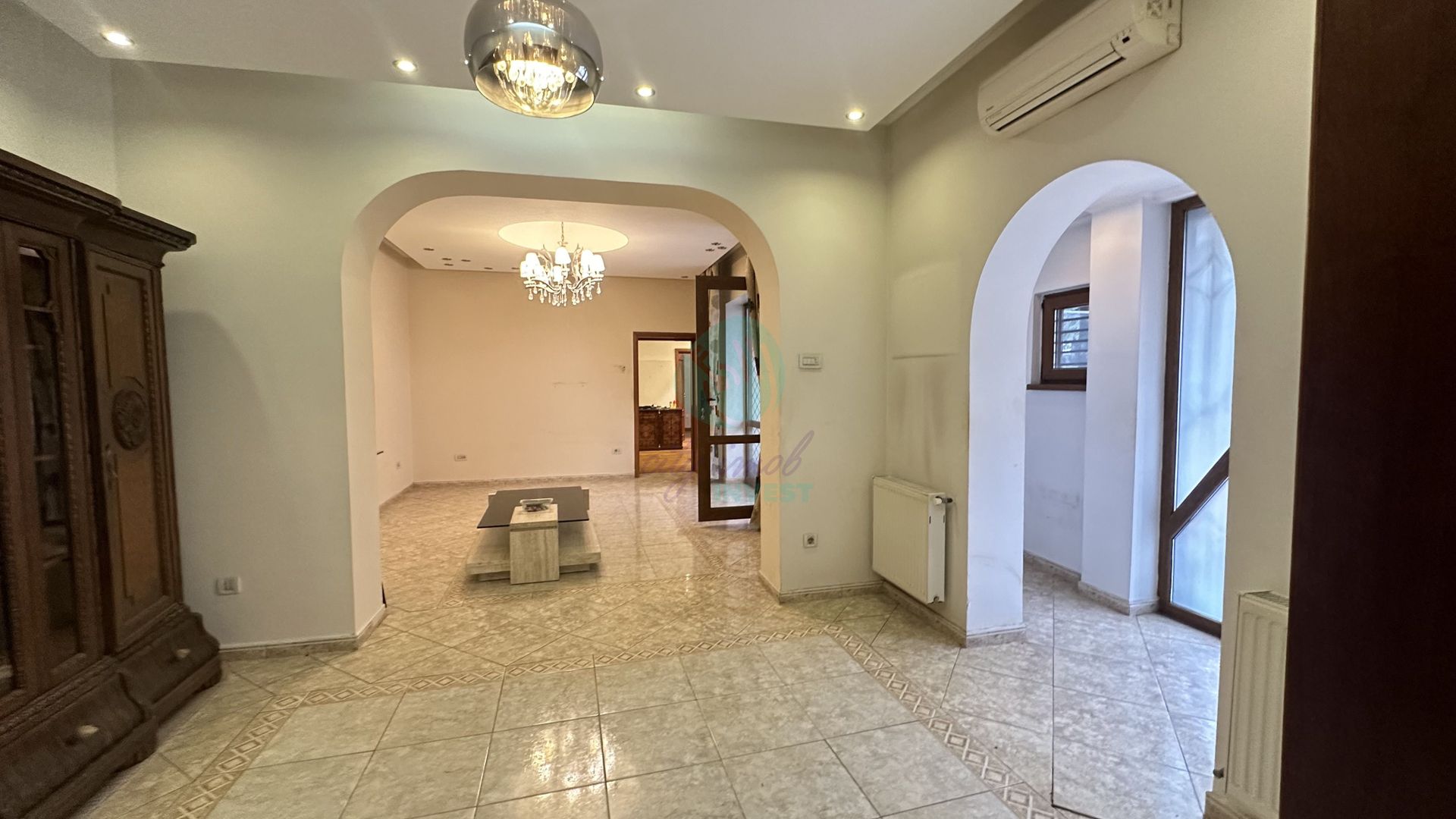 Casa formata din 2 corpuri cu TEREN 433 MP - Poză 10