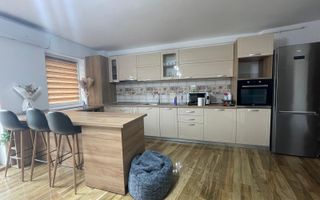 Apartament cu doua camere in zona Semicentrala - Poză 2