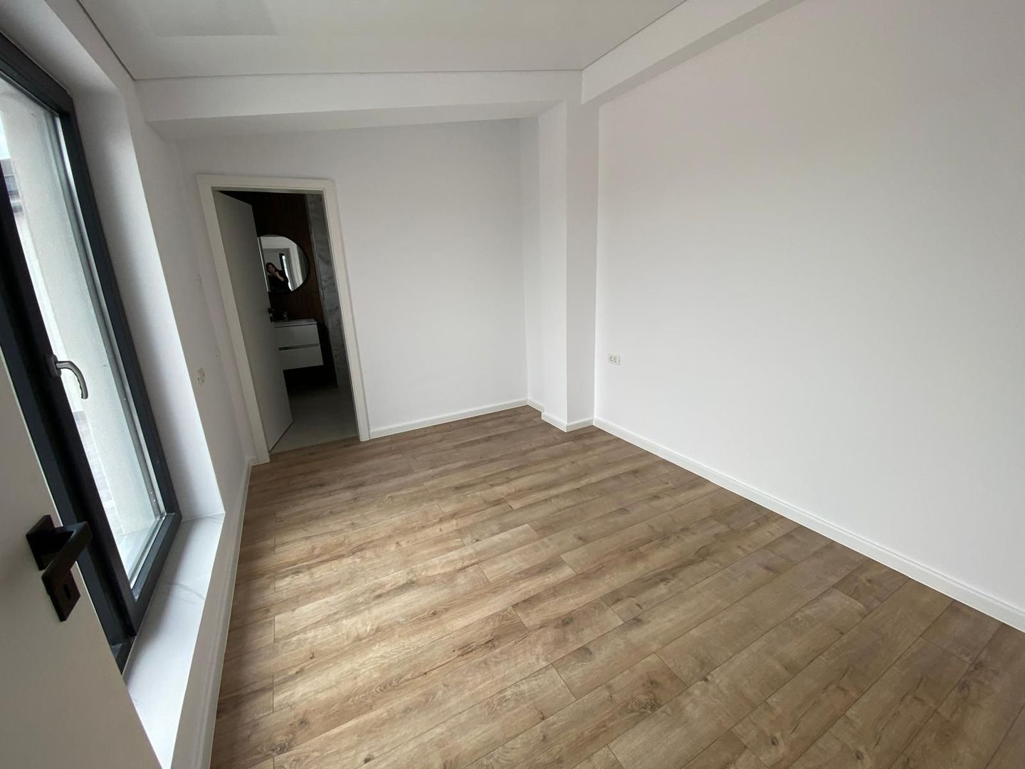 Apartament 3 camere de Vanzare Crangasi - Poză 8