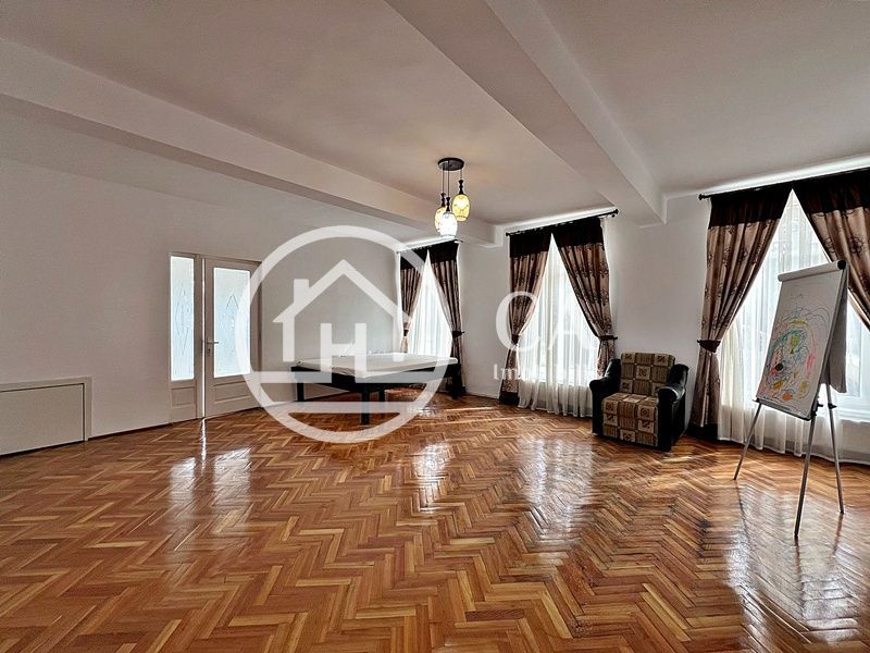 Casa de închiriat cu 11 camere în zona Gheorghe Doja, Oradea - Poză 9