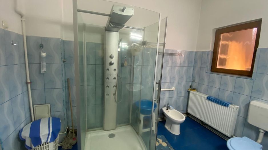 Casă de vânzare în Lugoj – Strada COMUNA DIN PARIS - Poză 5