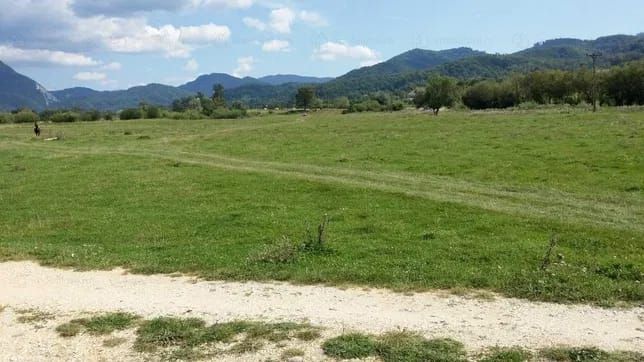 Teren intravilan imprejmuit pe o suprafata de 23.200mp, Rasnov, Brasov - Poză 4