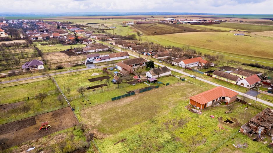 Teren intravilan în Aluniș - Poză 6