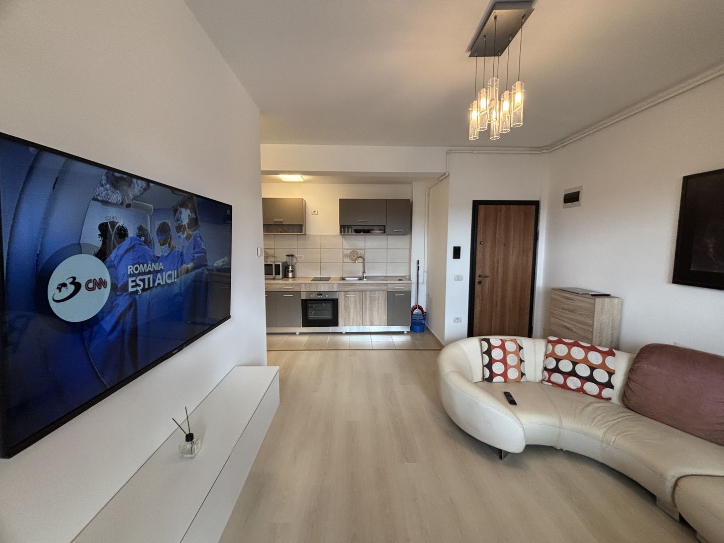 Apartament 2 camere de închiriat în Dumbravita - Poză 1