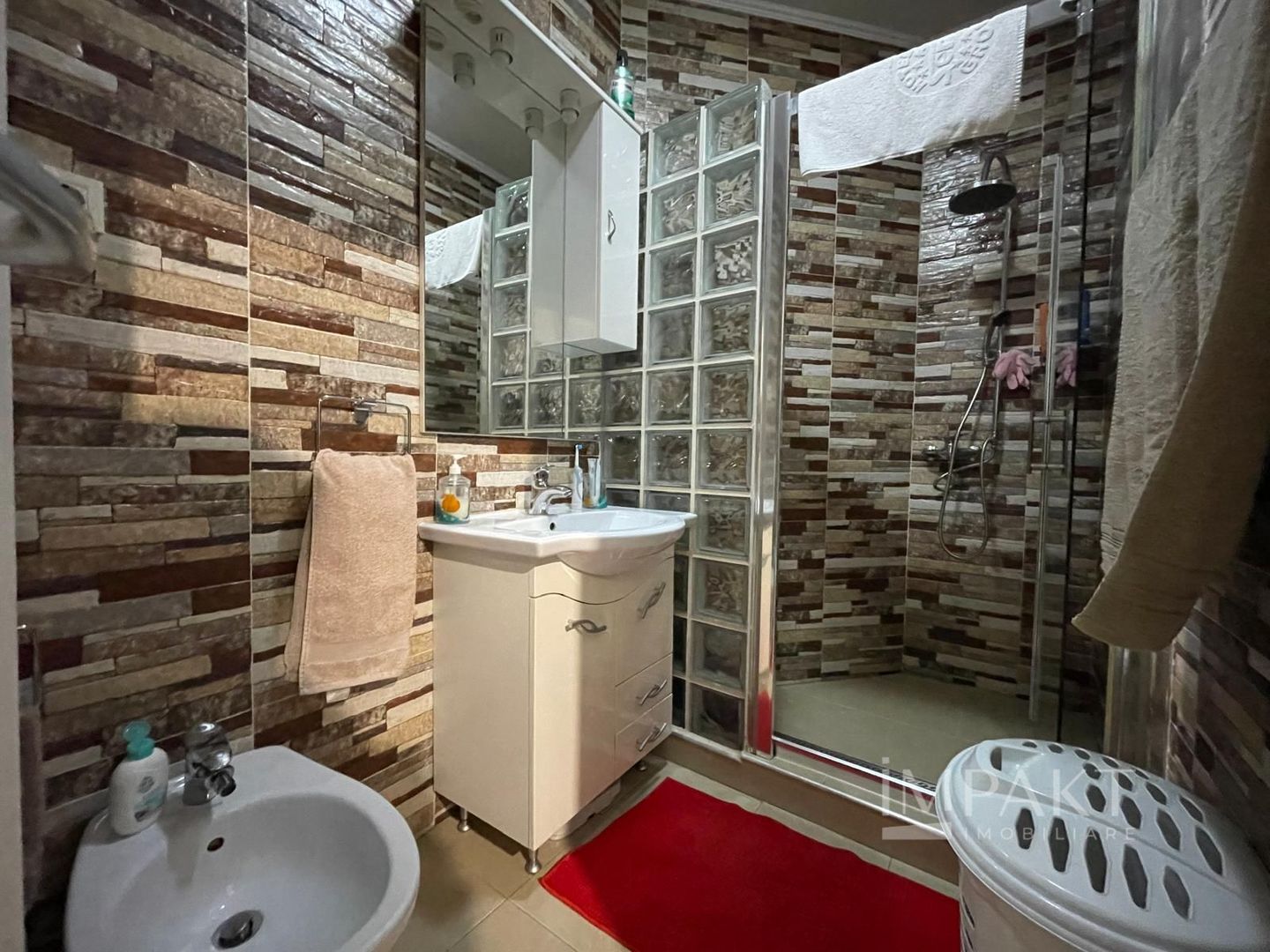 Apartament 3 camere, primitor, situat pe Bulevardul Eroilor!!! - Poză 10