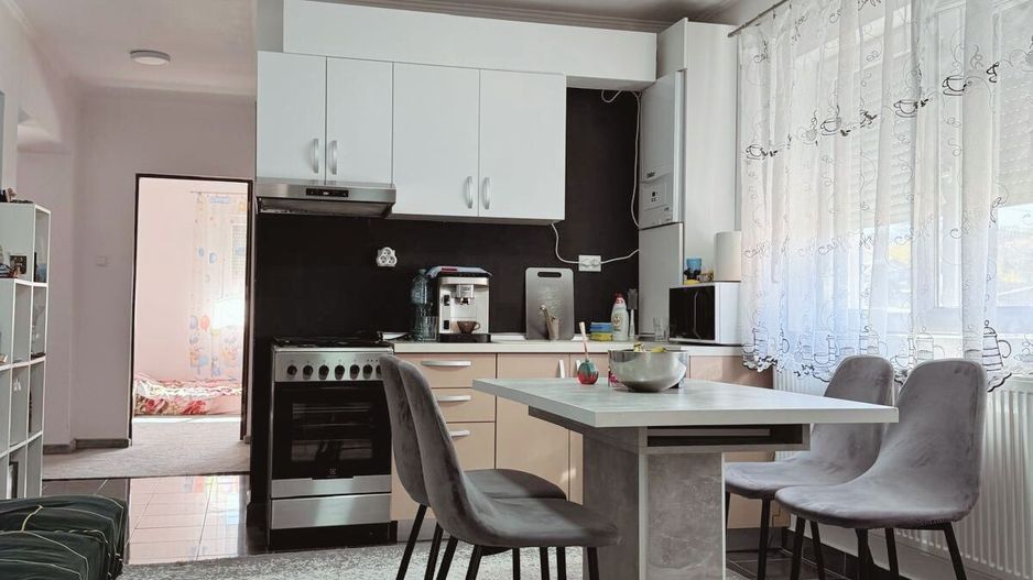 Ap3 camere | Zona QBIZ / Spitalul Județean | Etaj 1- Pret 109.000 euro - Poză 1