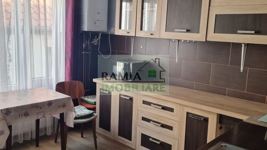 Apartament 2 camere de închiriat în Piața Sfatului, Centrul Istoric - Poză 3