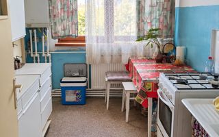 De vanzare apartament cu 3 camere etj 3, Mazepa 1, 80.000 euro - Poză 4
