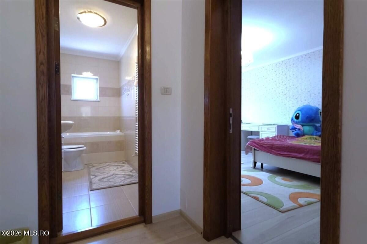 Techirghiol - Centru, casa tip duplex P+M, lot 293 mp si 154 mp utili! - Poză 22