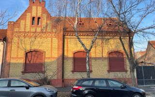 Casa de vanzare, ultracentral/ zona Parcului Bratianu- 370.000 eur neg - Poză 1