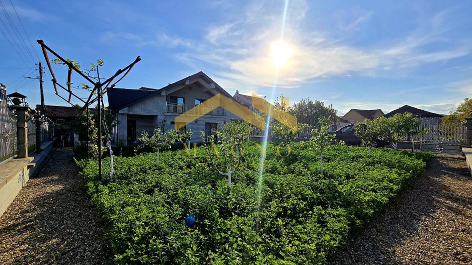 Casa de vanzare pe malul Dunari in Serbia - Poză 2