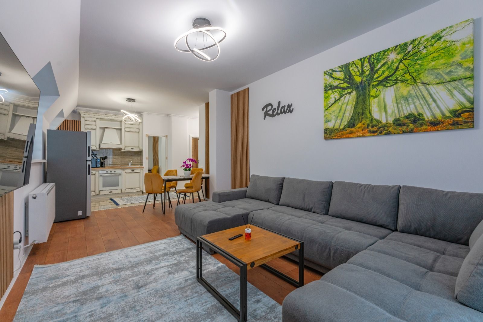 Apartament 2 camere tip penthouse Rasnov | Terasa 50 mp - Poză 2