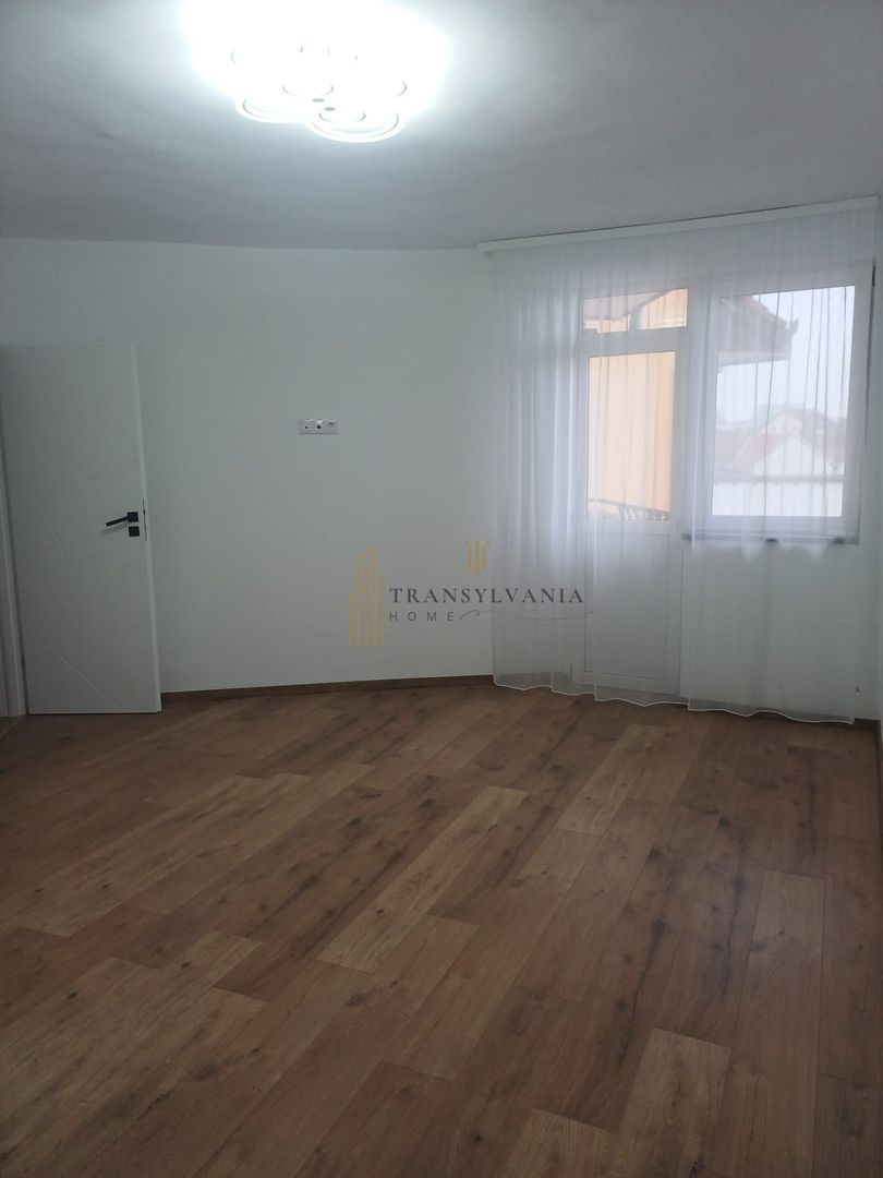 Apartament 2 camere, decomandat - Poză 4