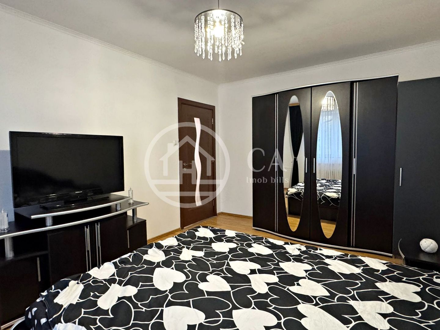 Apartament de vânzare cu 2 camere tip X în zona Nufărul, Oradea - Poză 4