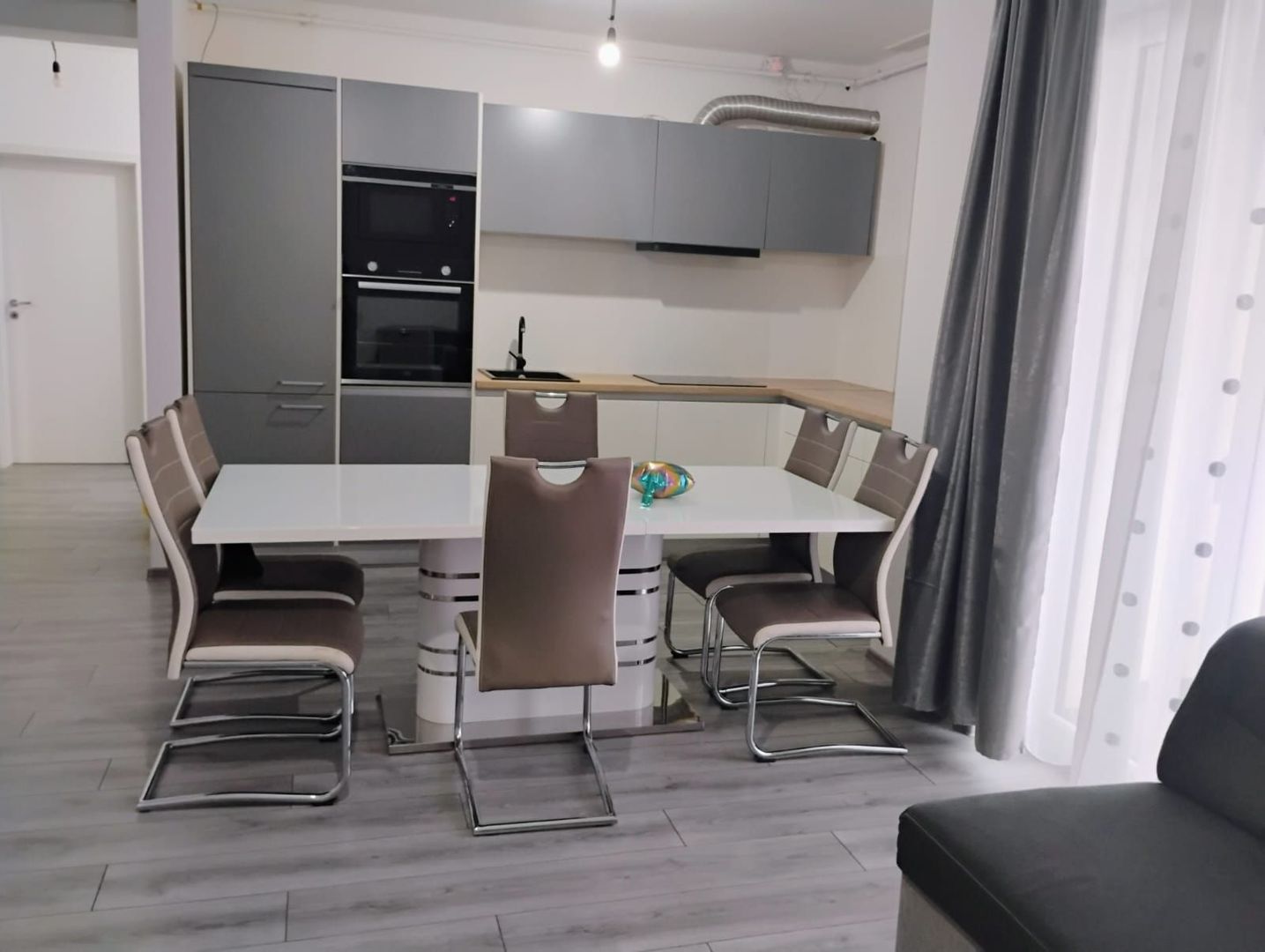 Braytim | 3 Camere | 2 Bai | Decomandat | Mobilat si Utilat - Poză 1