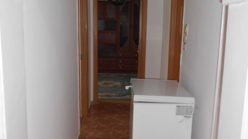 Apartament 2 camere decomandat bloc 1980 langa metrou Gorjului - Poză 7