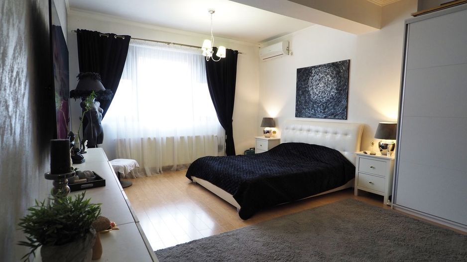 Vanzare 2 camere partial mobilat-1 mai-Victoriei - Poză 1