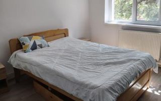Apartament 3 camere, semidecomandat, Podu Roș – 5 minute de Palas. Liber imediat. - Poză 4