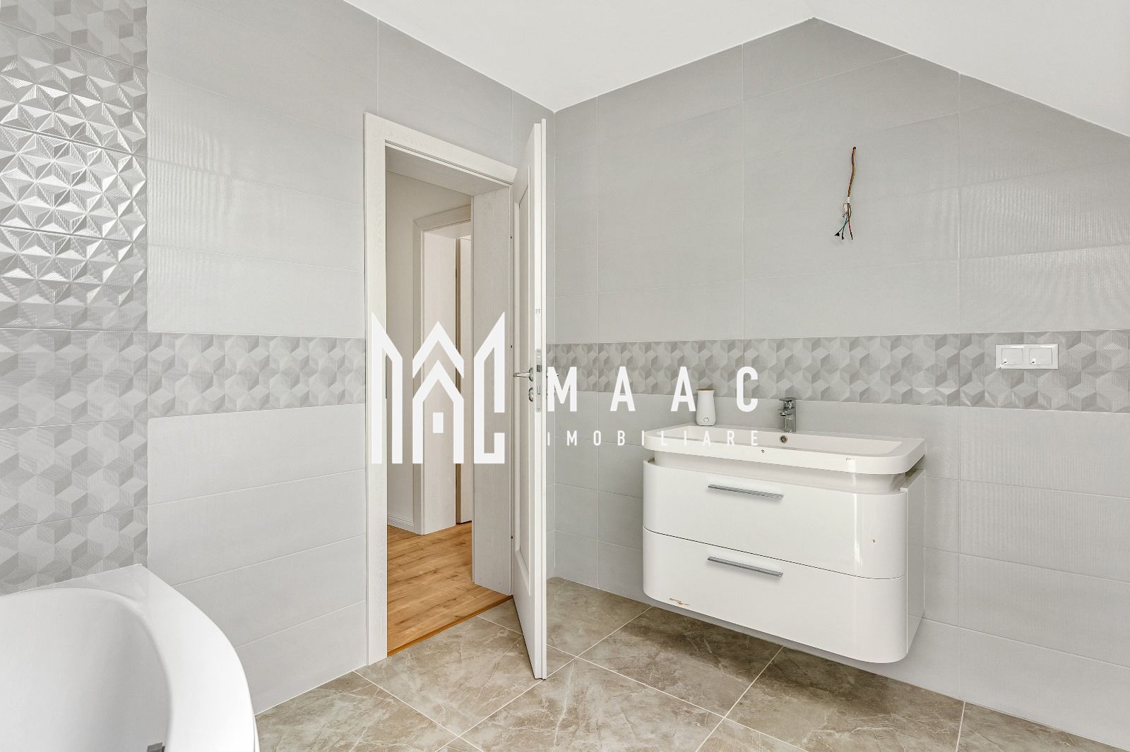 Casa 5 camere | Moderna | Teren 1036 MP | Tocile - Poză 16