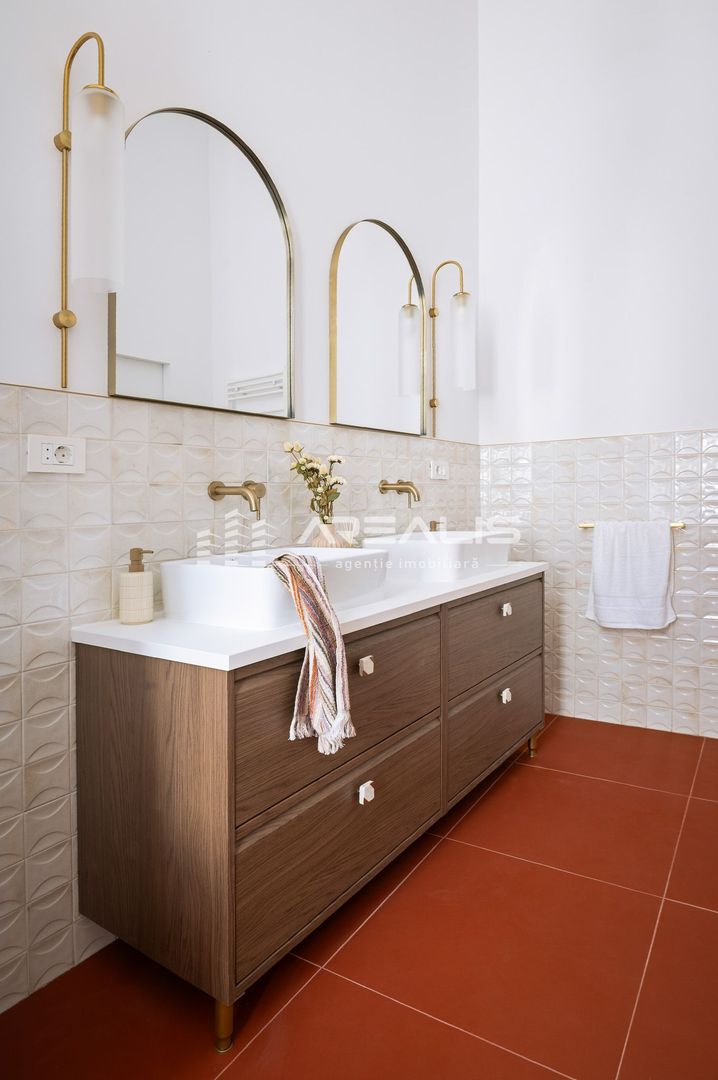 VÂNDUT!!! Apartament splendid in centrul Aradului - Poză 14