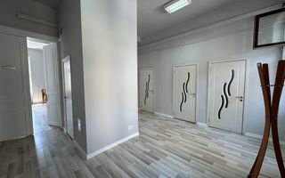 Apartament cu 2 camere | Clădire istorică | Zonă ultracentrală - Poză 8