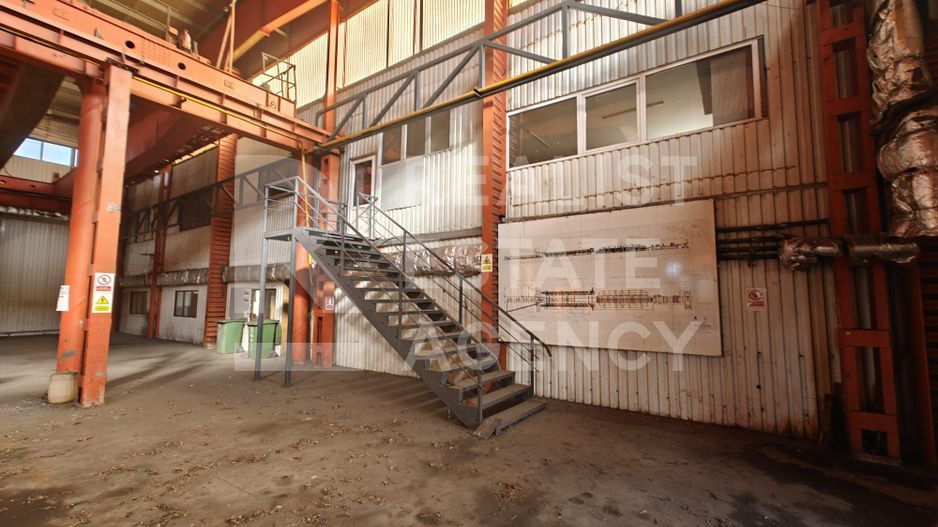 Hală industrială de închiriat 3820 -  mp, Cristian - Poză 9