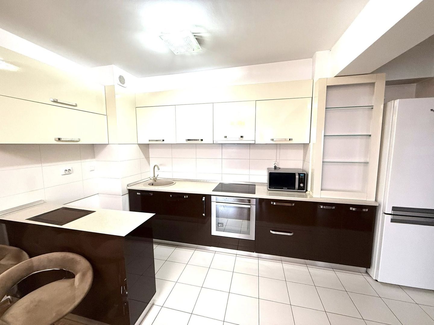 Inchiriere apart. 3 cam. Prima Residence Nufărul, Oradea - Poză 4