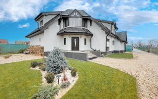 Proprietate Deosebita - Poză 1