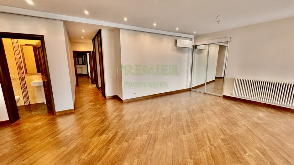 APARTAMENT DE 3 CAMERE DE VANZARE IN BLOC SOLID | DOROBANTI | R.BELLER | - Poză 1
