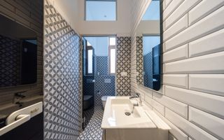 Clădire administrativă renovată integral – oportunitate investițională – Brașov - Poză 1