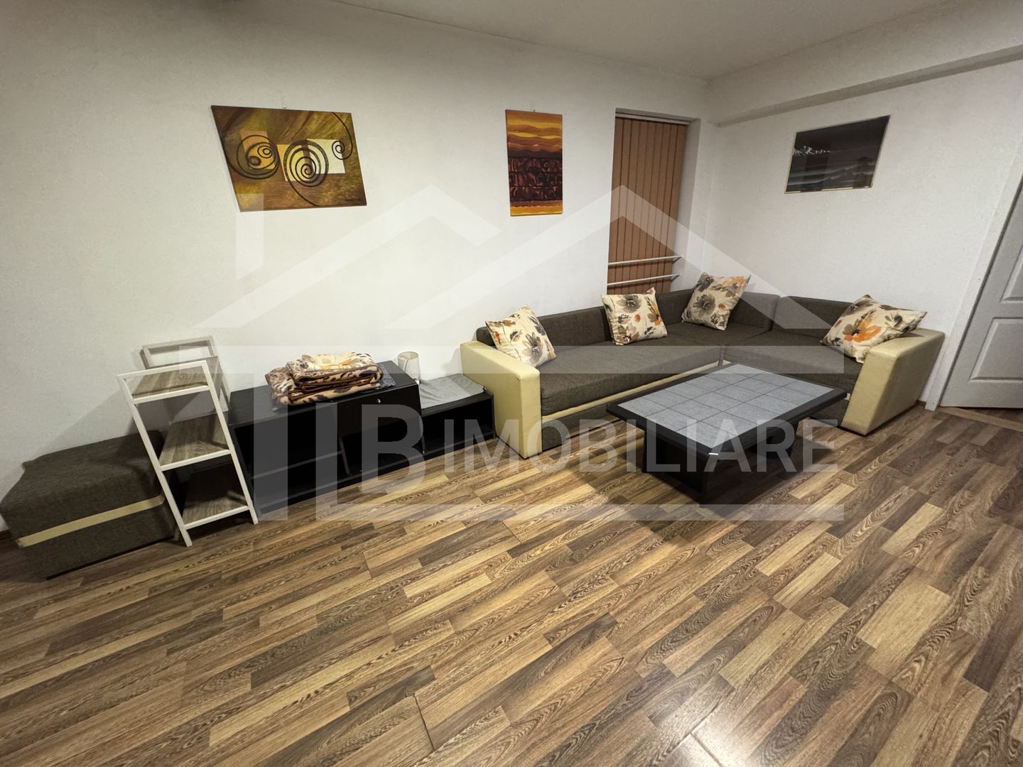 Apartament de 5 camere, 135mp, zona Petrom - Poză 2