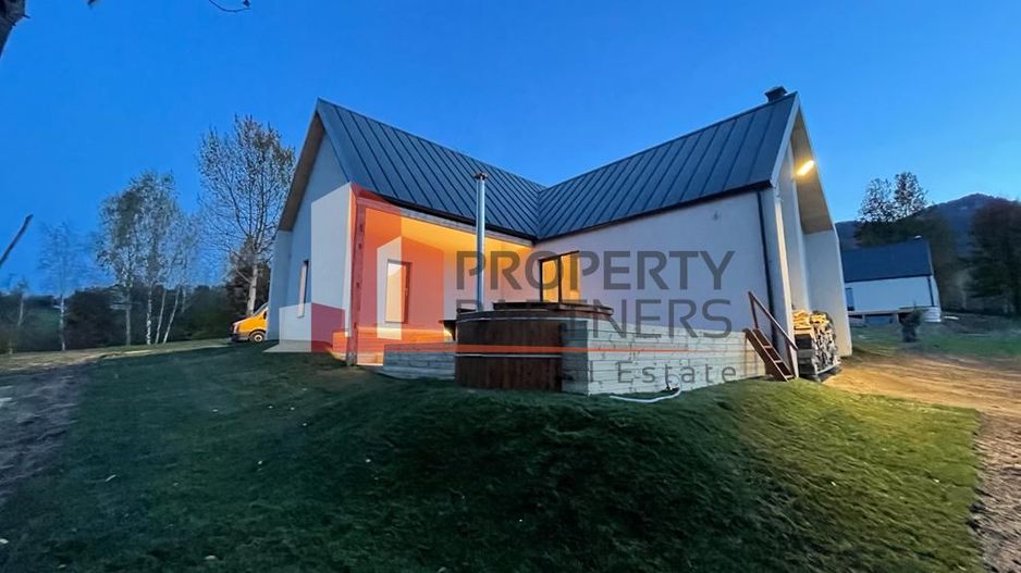 Case de vanzare Bran Tohanita - Poză 1