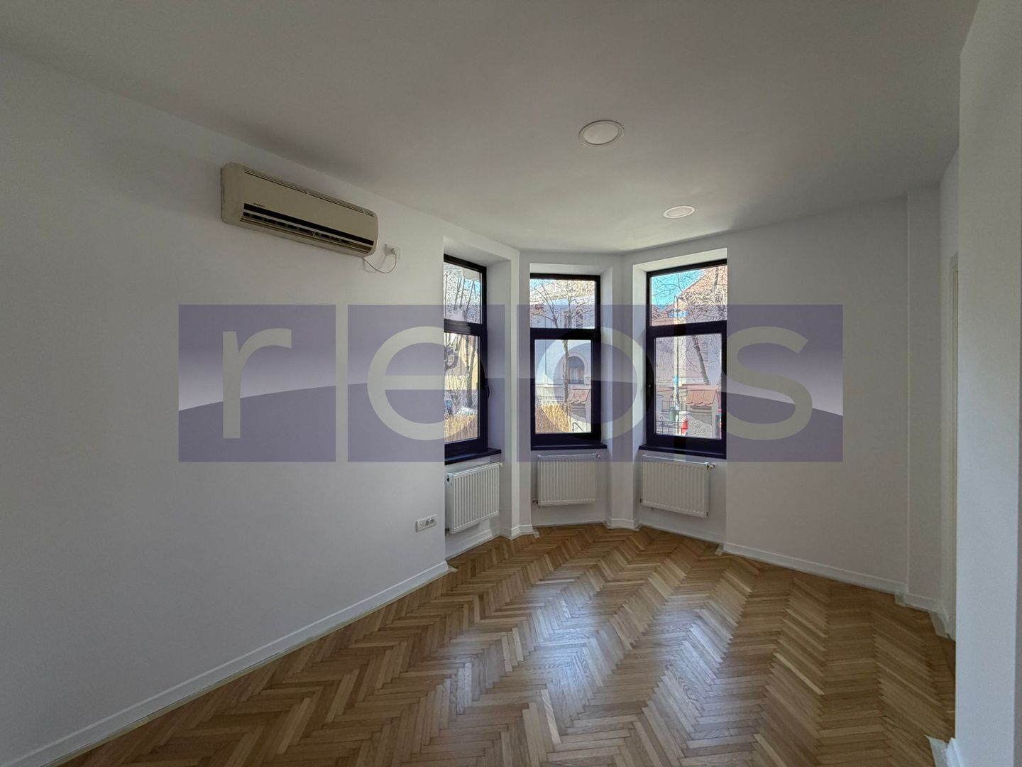 INCHIRIERE VILA INTERBELICA | CAPITALE | 360 MP | NOU RENOVATA | LUX - Poză 19