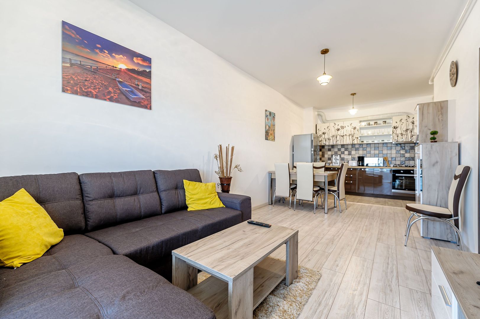 Apartament cu 2 camere la Adora Park - Poză 2