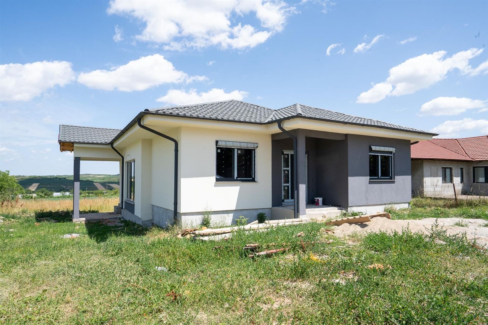 Casa Paleu in centru - Poză 2