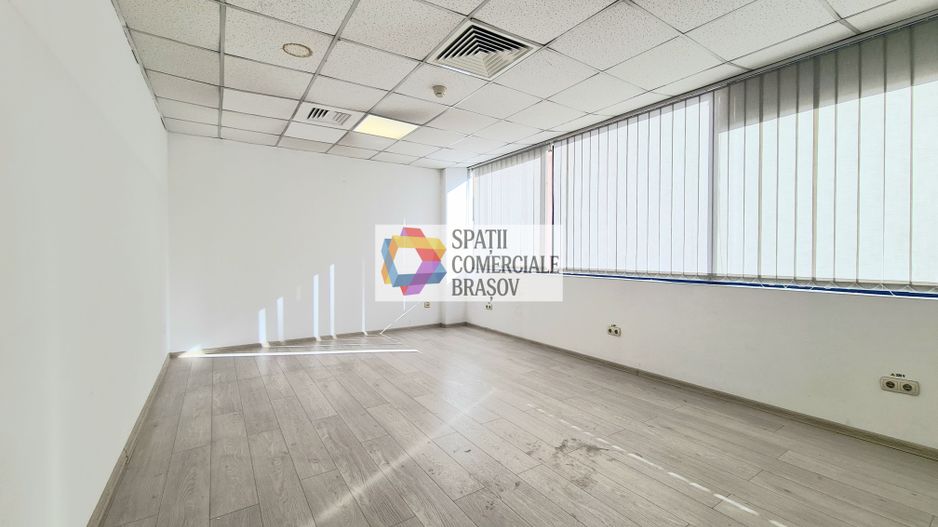 Spatiu birouri de închiriat Brasov - 28 mp # spatii-comerciale-brasov.ro - Poză 1