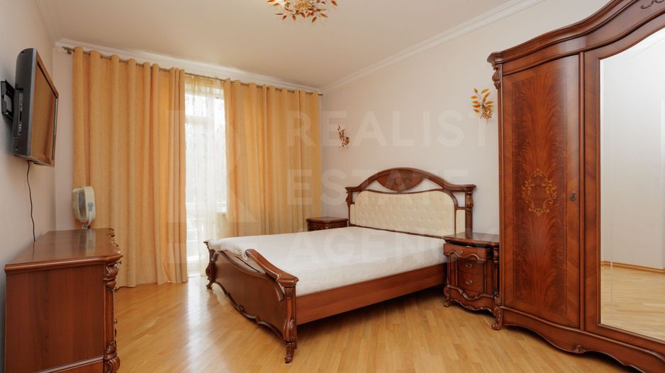 Chirie, casă, 6 camere, Strada Trifan Baltă, Centru - Poză 17