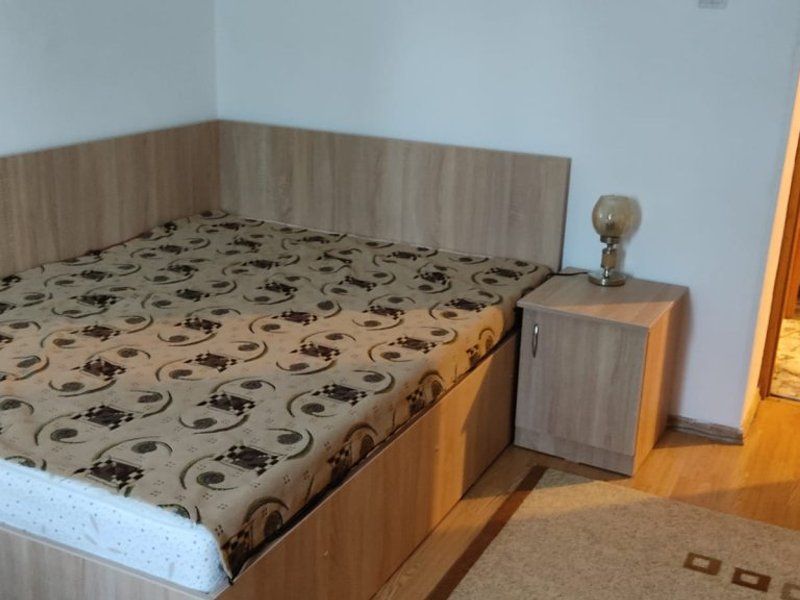 Apartament cu 2 camere decomandat -  Piata Centrala - Poză 2