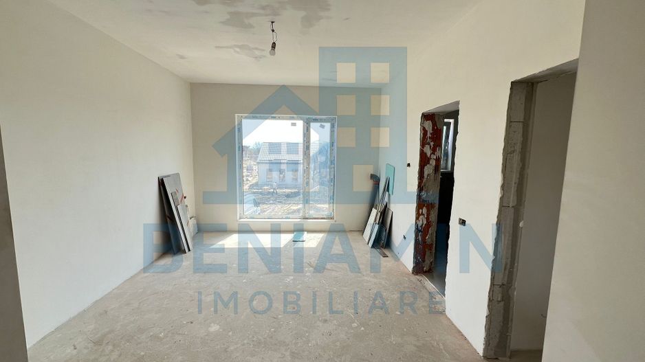 Casa-5 camere-P+1+P-147mp utili-600mp teren-Utilitati-Sanpetru - Poză 5