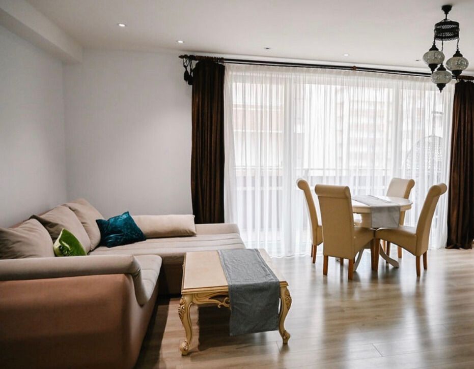 Apartament 3 camere elegant spațios și luminos în cartierul Urban Coresi - Poză 2